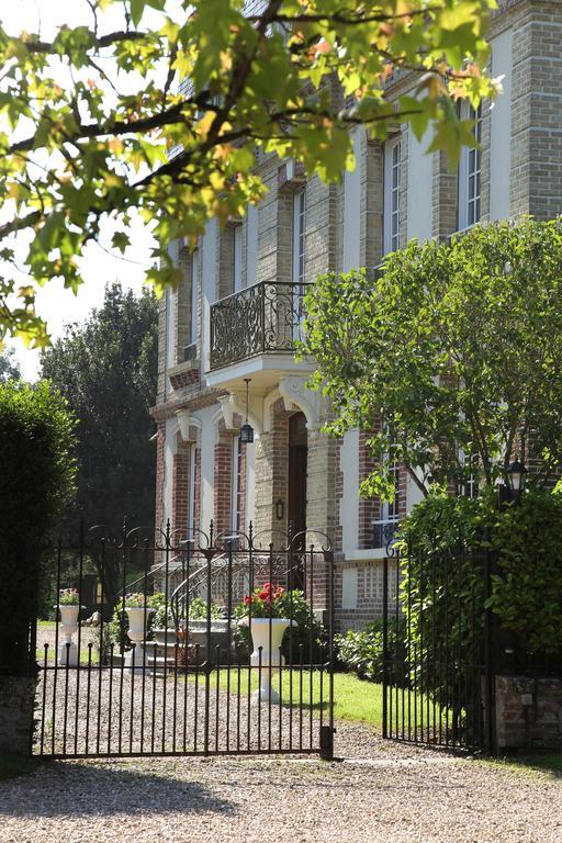 Manoir Le Mesnil Bed and Breakfast Saint-Martin-aux-Chartrains Exterior foto
