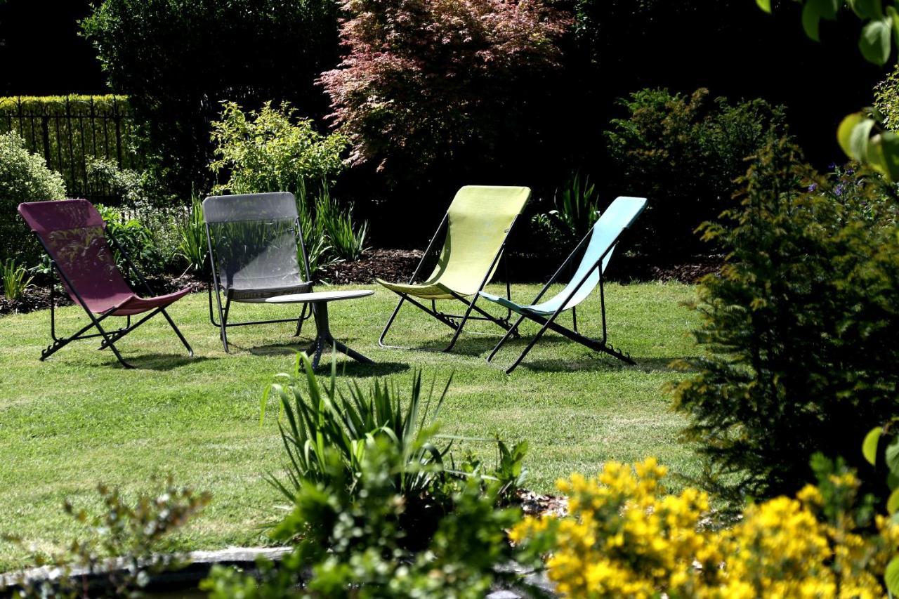Manoir Le Mesnil Bed and Breakfast Saint-Martin-aux-Chartrains Exterior foto